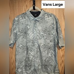 Van's short sleeve button up